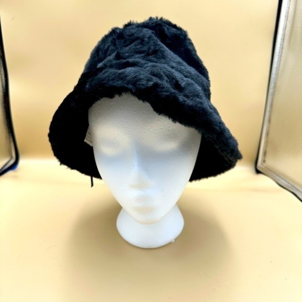 COPY - Fur bucket hat. Adjustable New